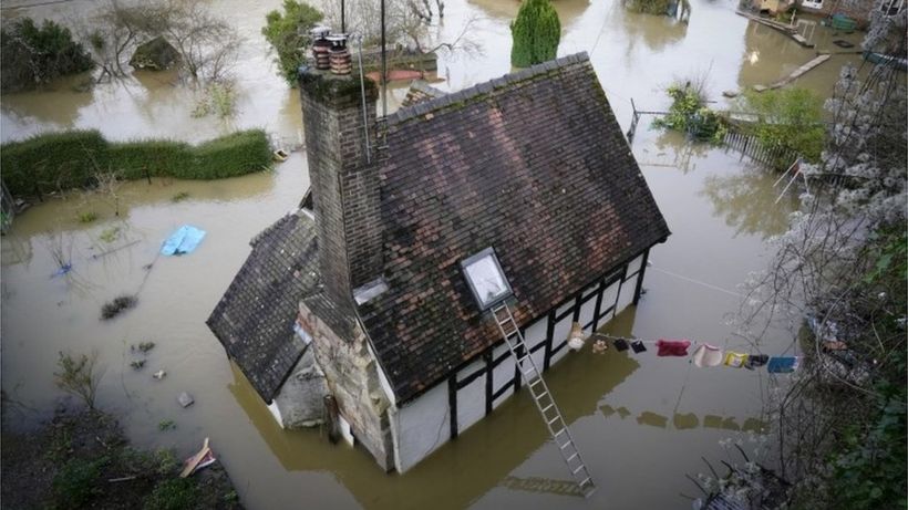 West Midlands floods: ‘Ten days of difficult conditions’ to come