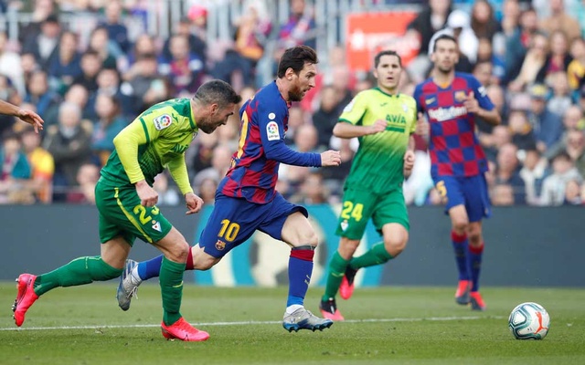 Marvellous Messi hits four as Barca hammer Eibar 5-0