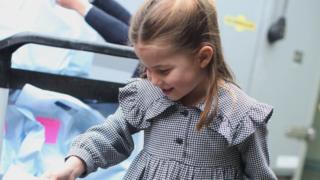 Coronavirus: Charlotte takes food to those in need as she turns five