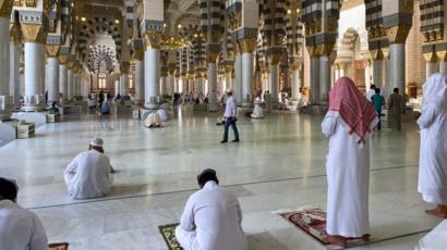 Saudi Arabia to lift coronavirus curfew