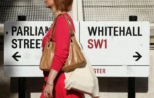 Coronavirus: Civil servants ‘must get back to offices quickly’