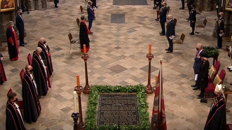 Armistice Day: Centenary of Unknown Warrior burial marked