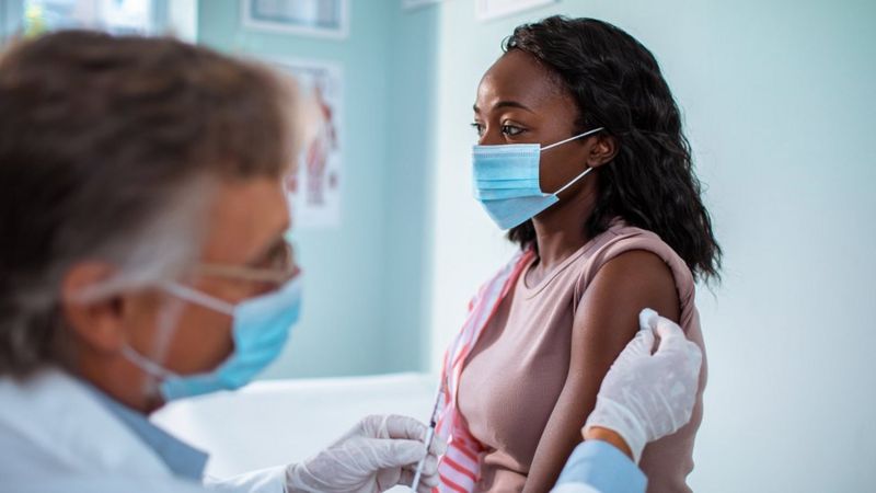 Covid-19: Stop anti-vaccination fake news online with new law says Labour