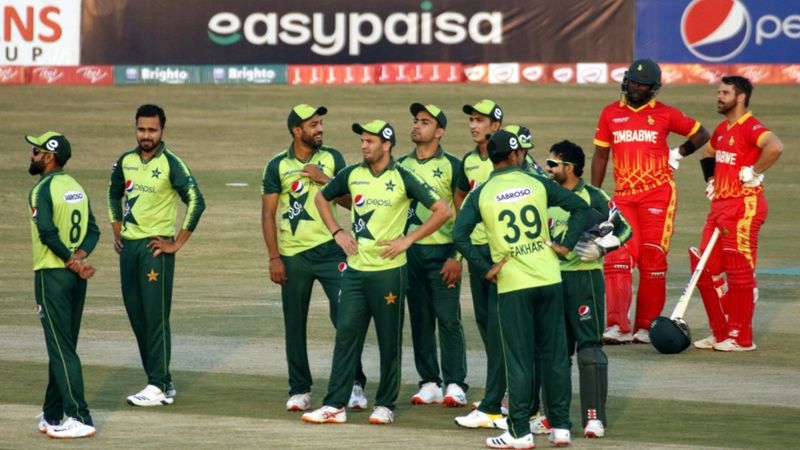 Covid: Pakistan cricket squad quarantined after positive tests in New Zealand