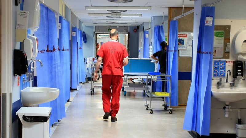 Covid: Hospitals could be overwhelmed without new tiers, says Gove