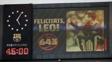 Barca held by Valencia as Messi matches Pele goal haul