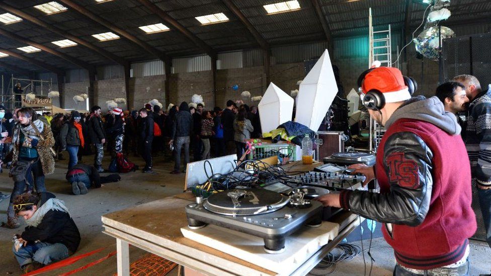 France: More than 2,500 attend illegal New Year rave