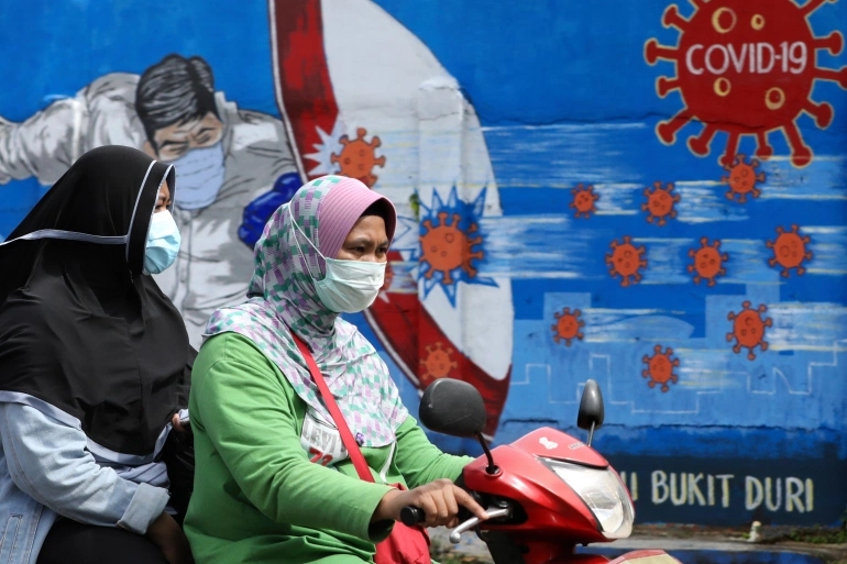 Indonesia aims for halal ruling before COVID vaccine roll out