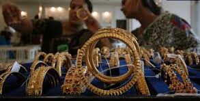 The price of gold is as high as a lotus