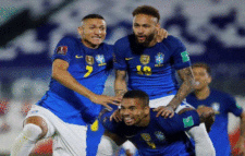 Neymar helps Brazil to perfect six in WC qualifying