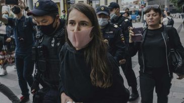 Russian journalists meet a crackdown with dark humour, and subscribers