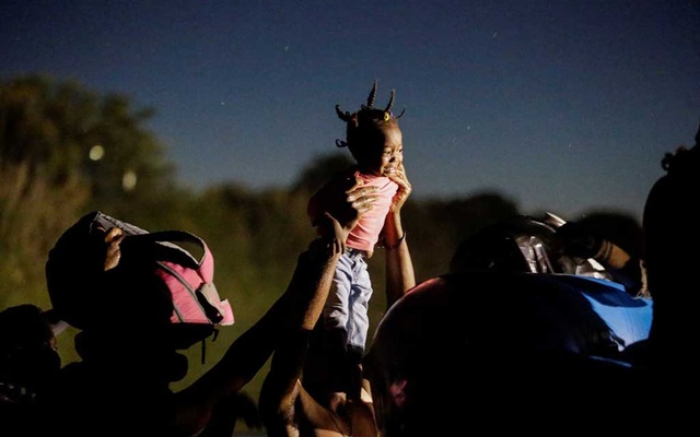 US border camp cleared of Haitians, thousands more on the move