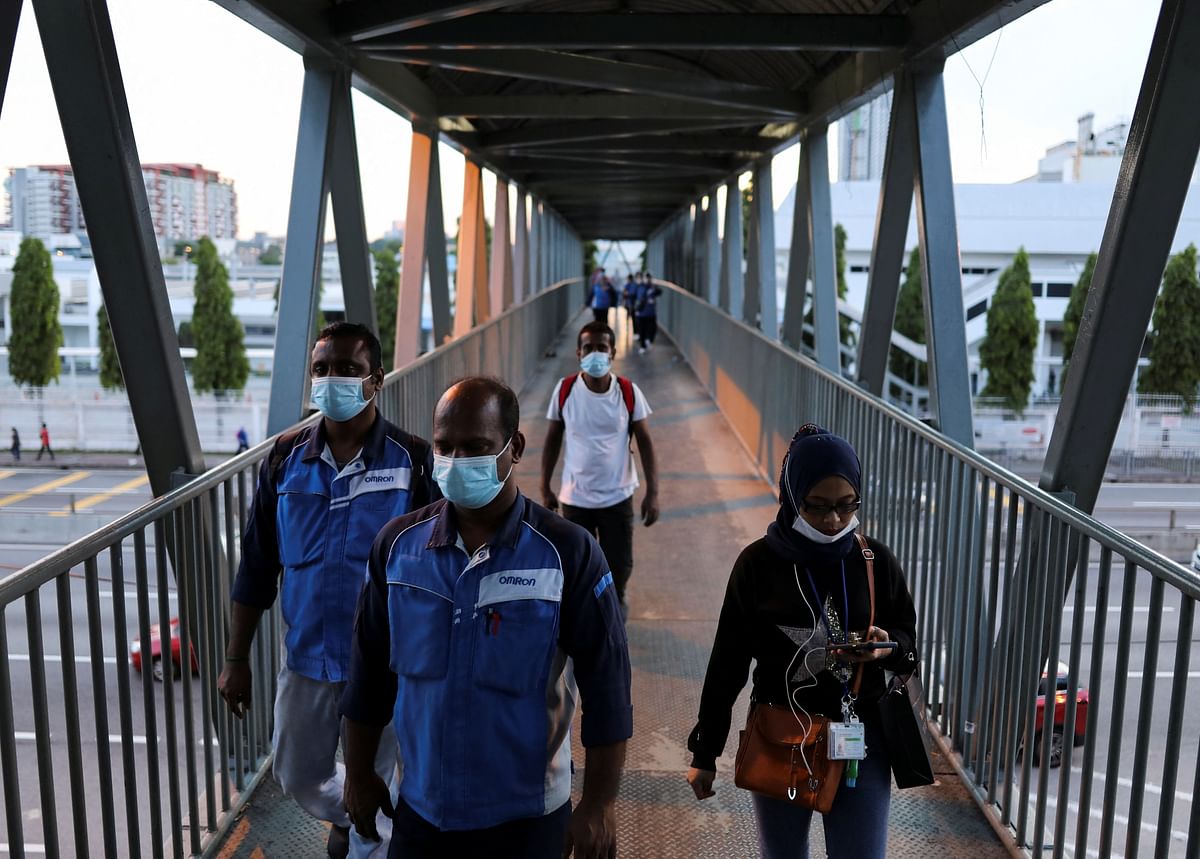 Malaysia wants to hire ‘200,000 Bangladeshi workers within a year’