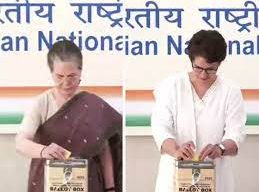 Sonia, Rahul, Priyanka vote as Congress elects its next chief