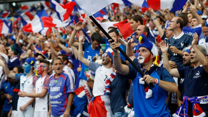 10,000 French fans headed for World Cup, no boycott assures ambassador