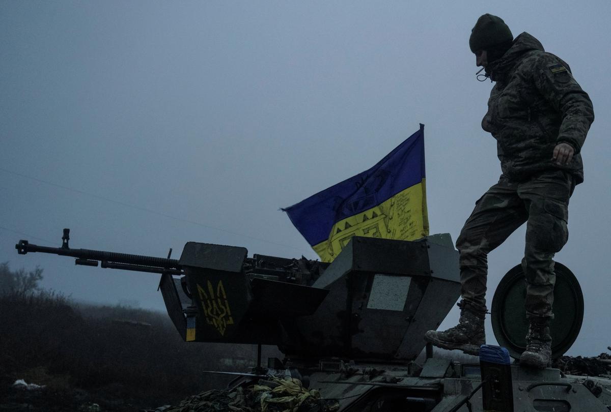 Ukraine attacks occupied Melitopol, Russian side says 2 killed