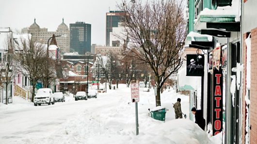 Blizzard leaves 49 dead across US