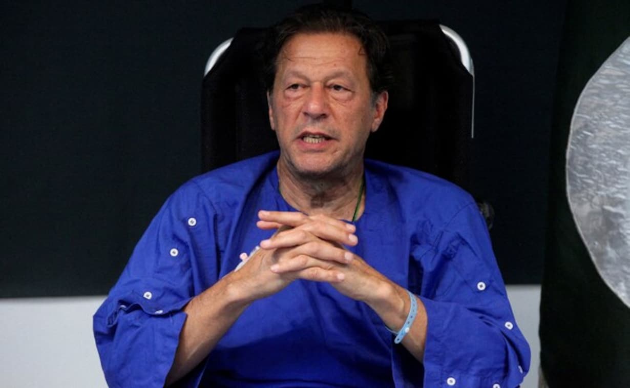 Clashes between Pakistan police, Imran Khan’s supporters injure several